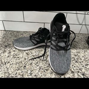 Women’s Nike sneakers size 7.5